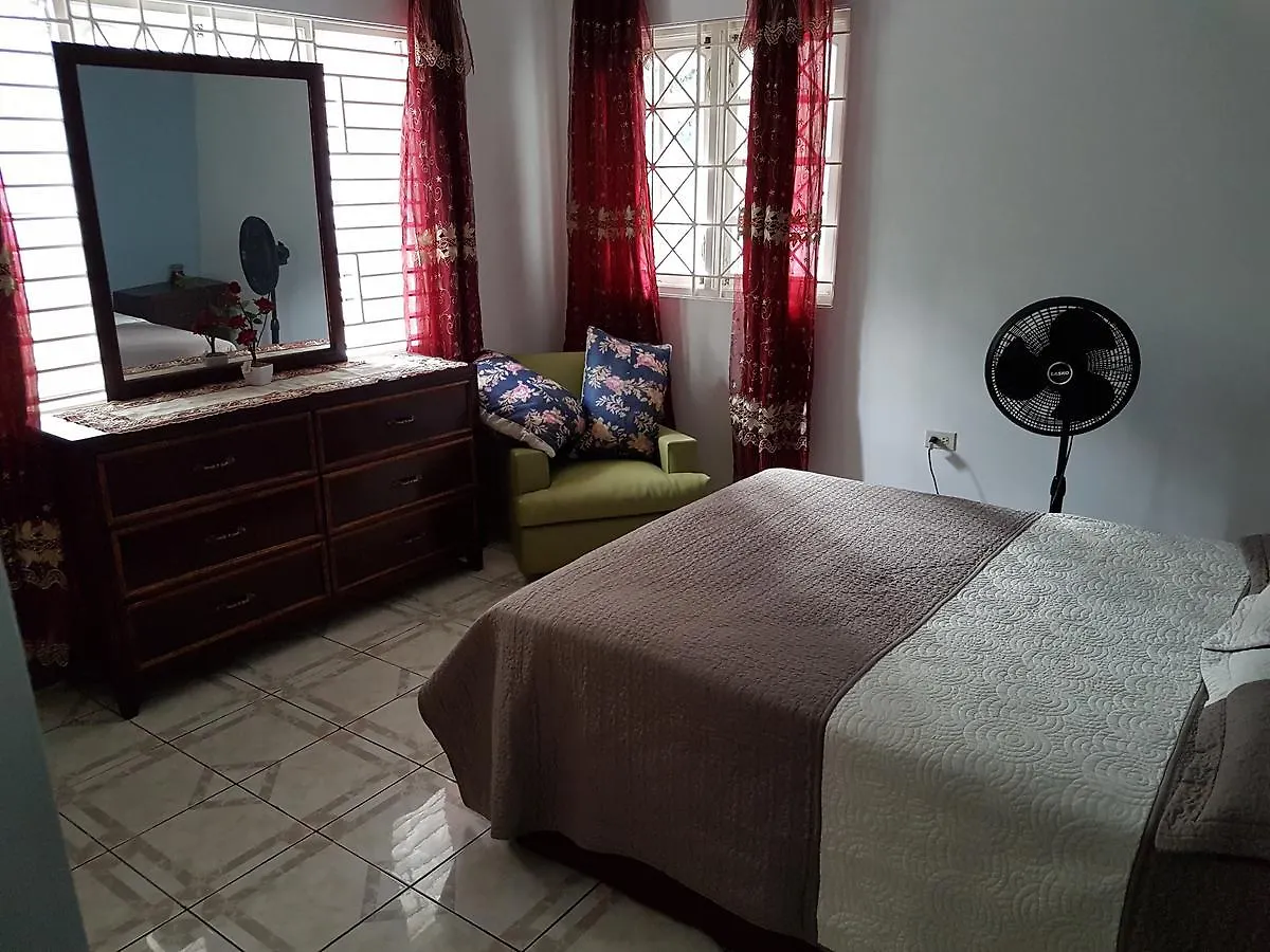 Jus4U-1 The Home Away From Home Villa Ocho Rios 0*,  Jamaica