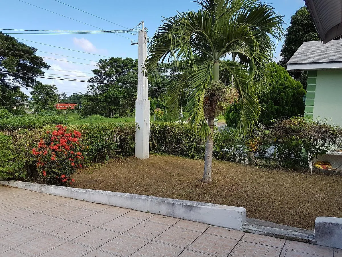 Jus4U-1 The Home Away From Home Villa Ocho Rios